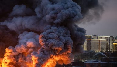 Management Grand Hotel in Fire